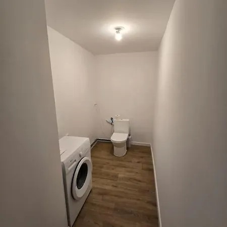 Holiday home Ideal Sejours Famille - Amis - Pro & Entreprises - Calme - Proche Des Commodites - Parking Gratuit - Wifi Tres Haut Debit - Sweet Homes La Couronne (Charente)