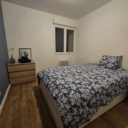 Ideal Sejours Famille - Amis - Pro & Entreprises - Calme - Proche Des Commodites - Parking Gratuit - Wifi Tres Haut Debit - Sweet Homes Holiday home La Couronne (Charente)